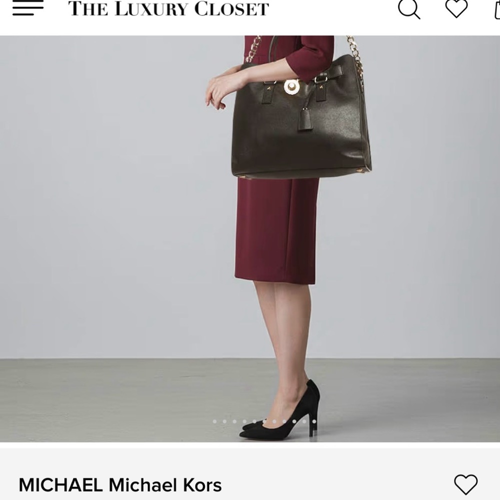 Michael Kors Hamilton Large Black Shoulder Bag with Gold Details